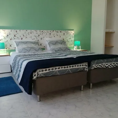 Guest house Ocean's 7 -
